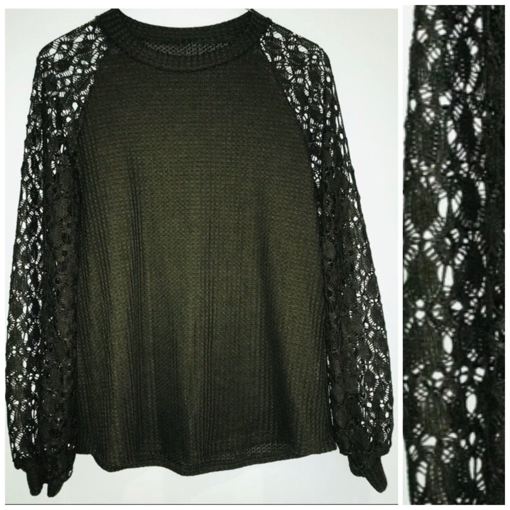 Crochet-sleeve Light Top